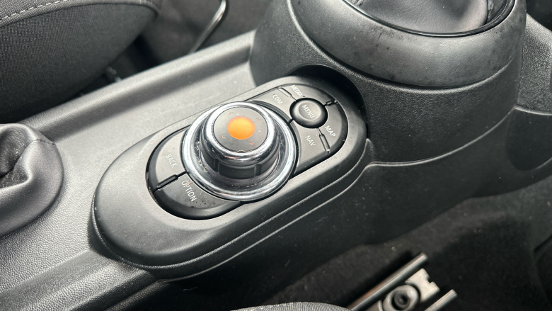 MINI Hatchback 1.5 Cooper Sport II 3dr Auto Petrol Hatchback